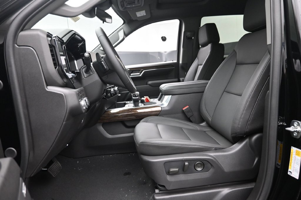 New 2026 GMC Sierra 1500 Elevation w/ Elevation Premium Package AWD/4WD image 19