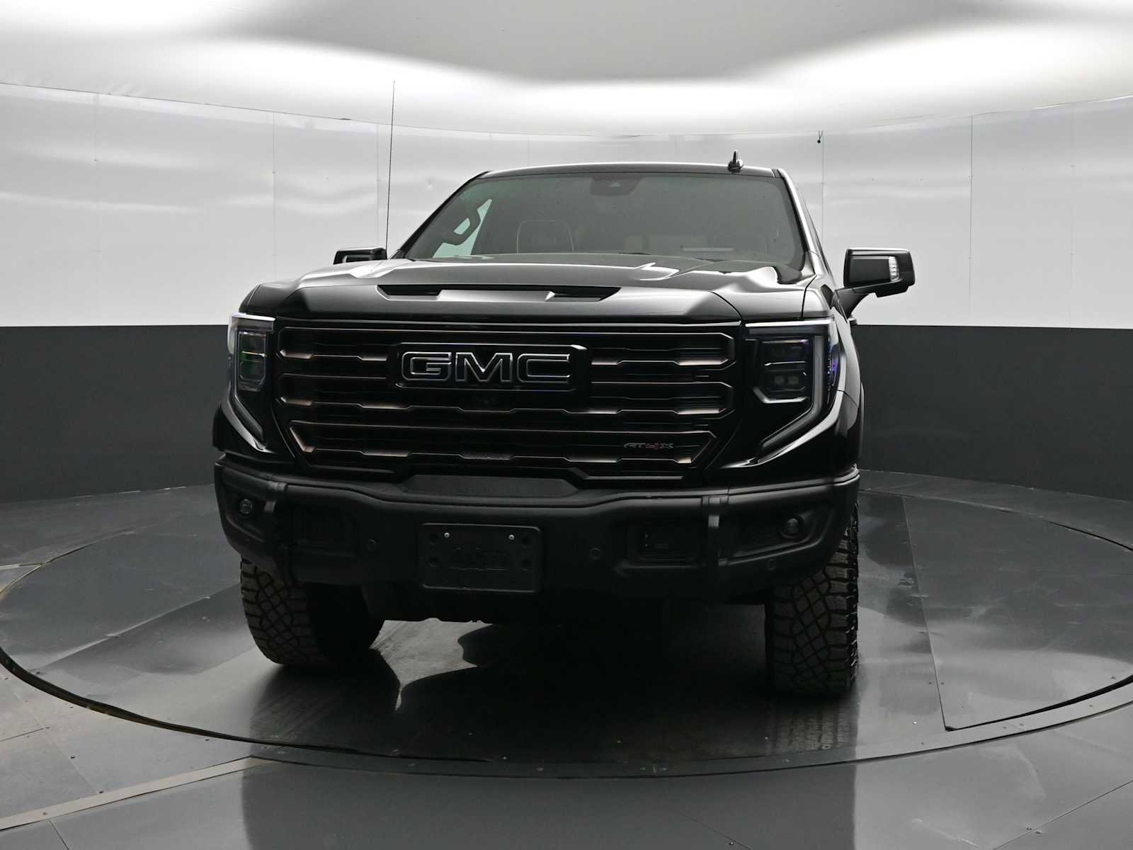 Used 2023 GMC Sierra 1500 AT4X w/ AT4X AEV Edition AWD/4WD image 3