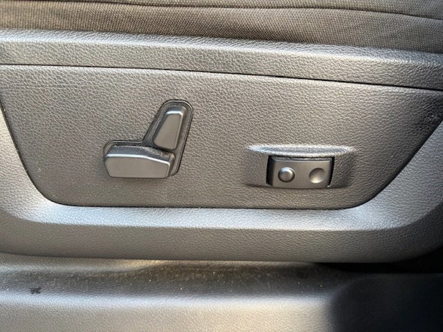 Used 2024 RAM 2500 Big Horn w/ Bed Utility Group image 20