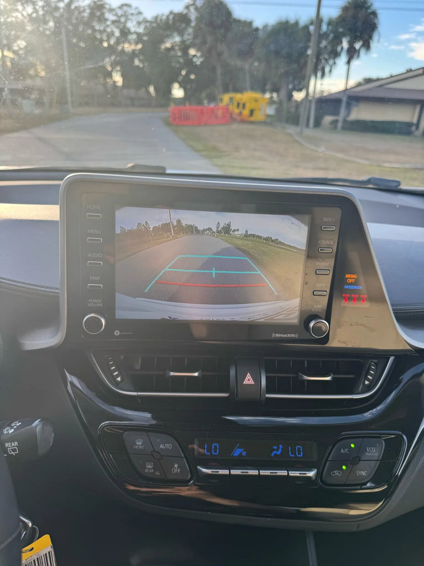 Used 2020 Toyota C-HR LE image 19