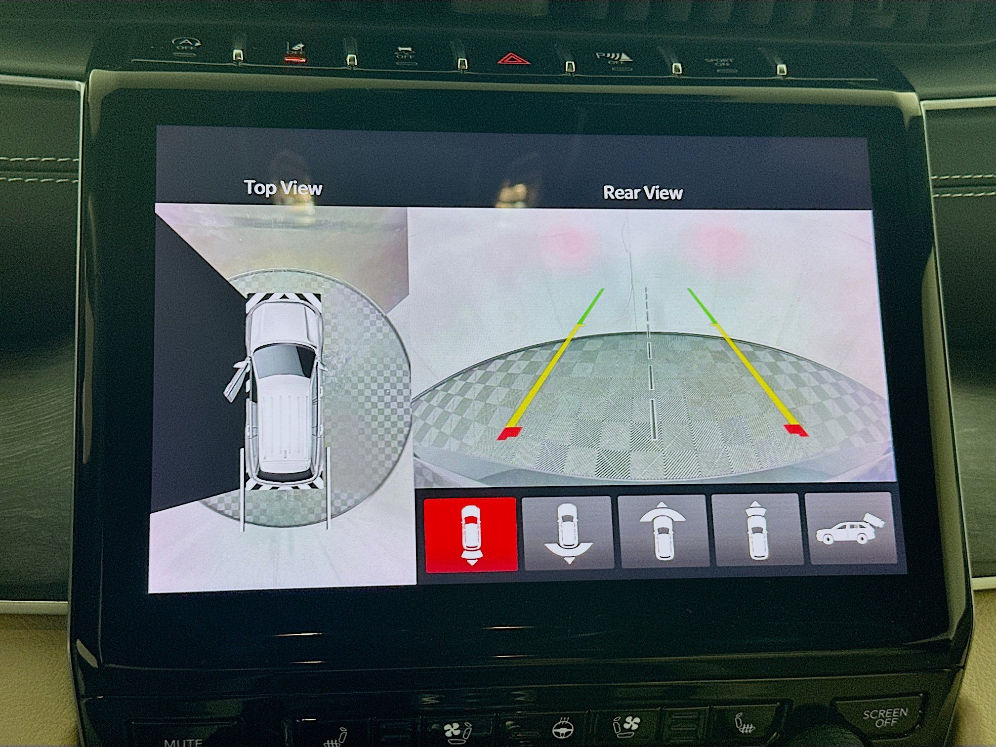 Used 2023 Jeep Grand Cherokee Limited w/ Luxury Tech Group II image 23