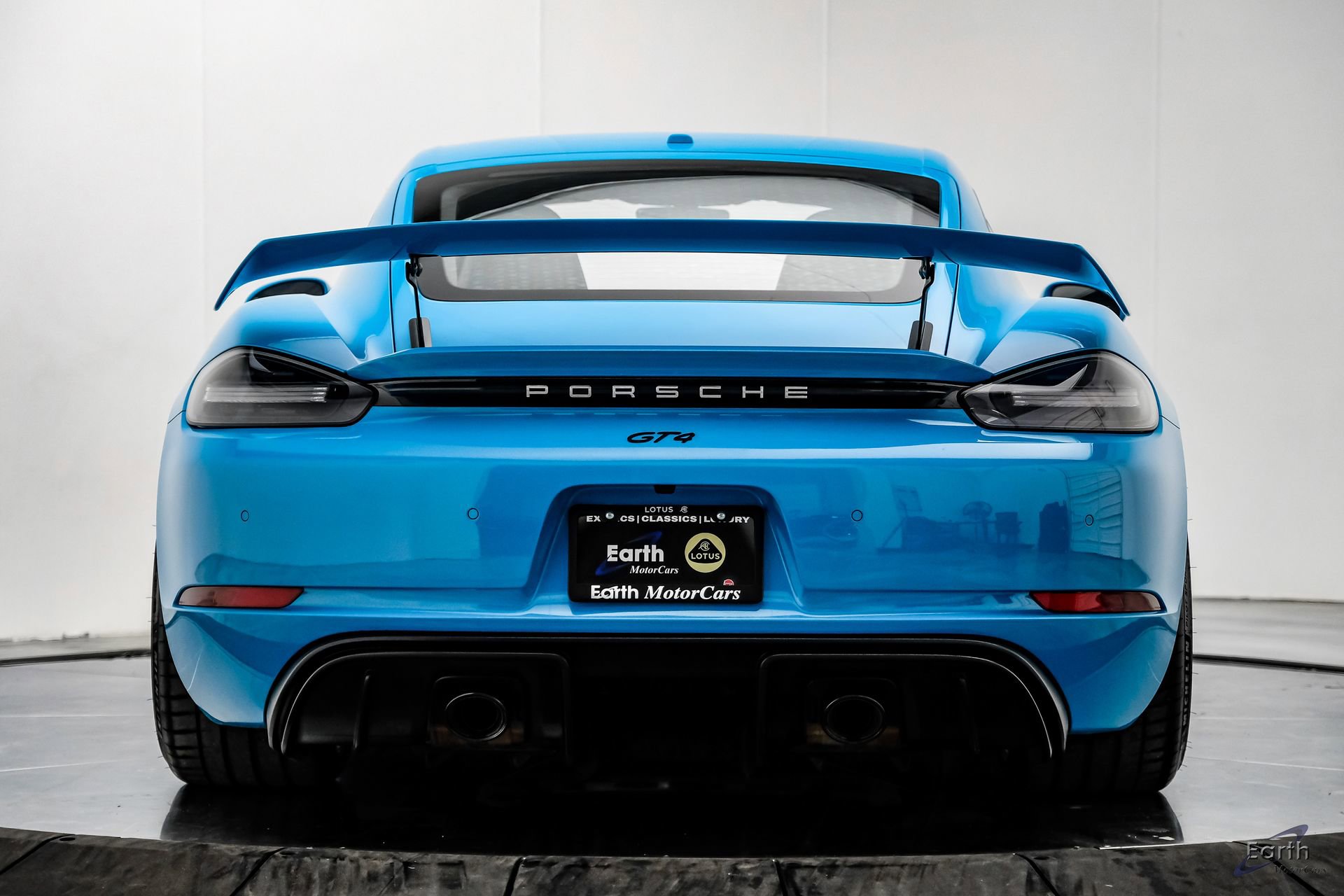 Used 2020 Porsche 718 Cayman GT4 image 13