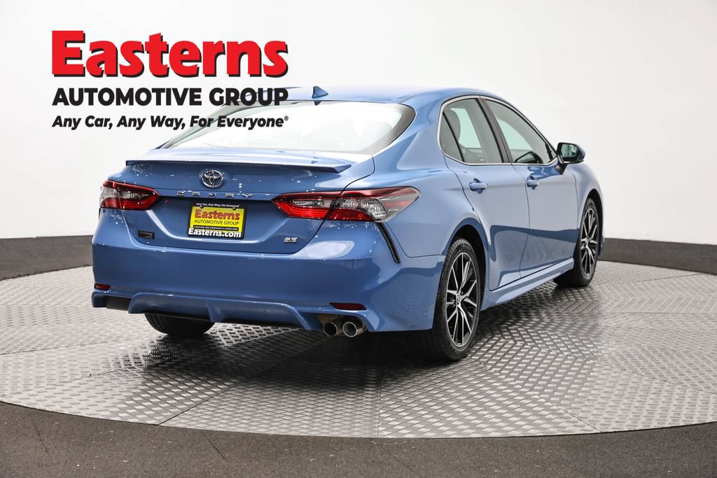 Used 2023 Toyota Camry SE FWD image 5