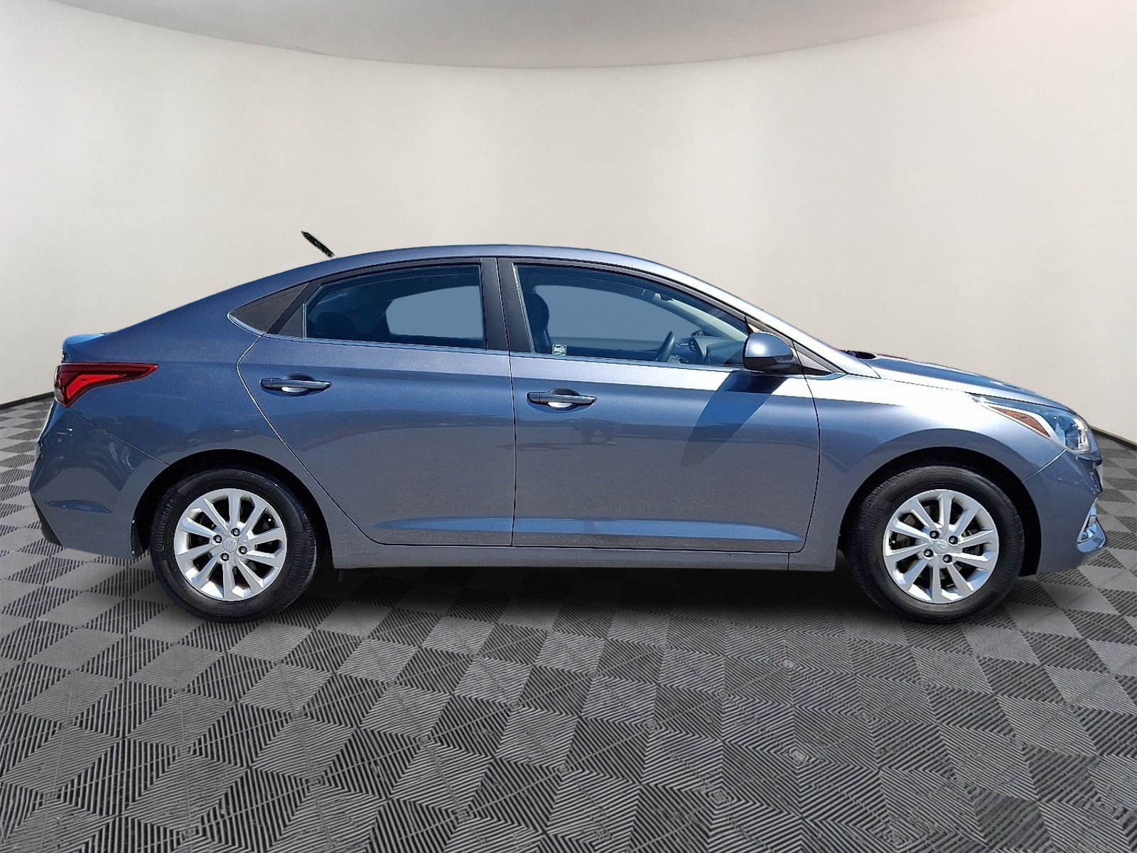 Used 2020 Hyundai Accent SEL FWD image 7