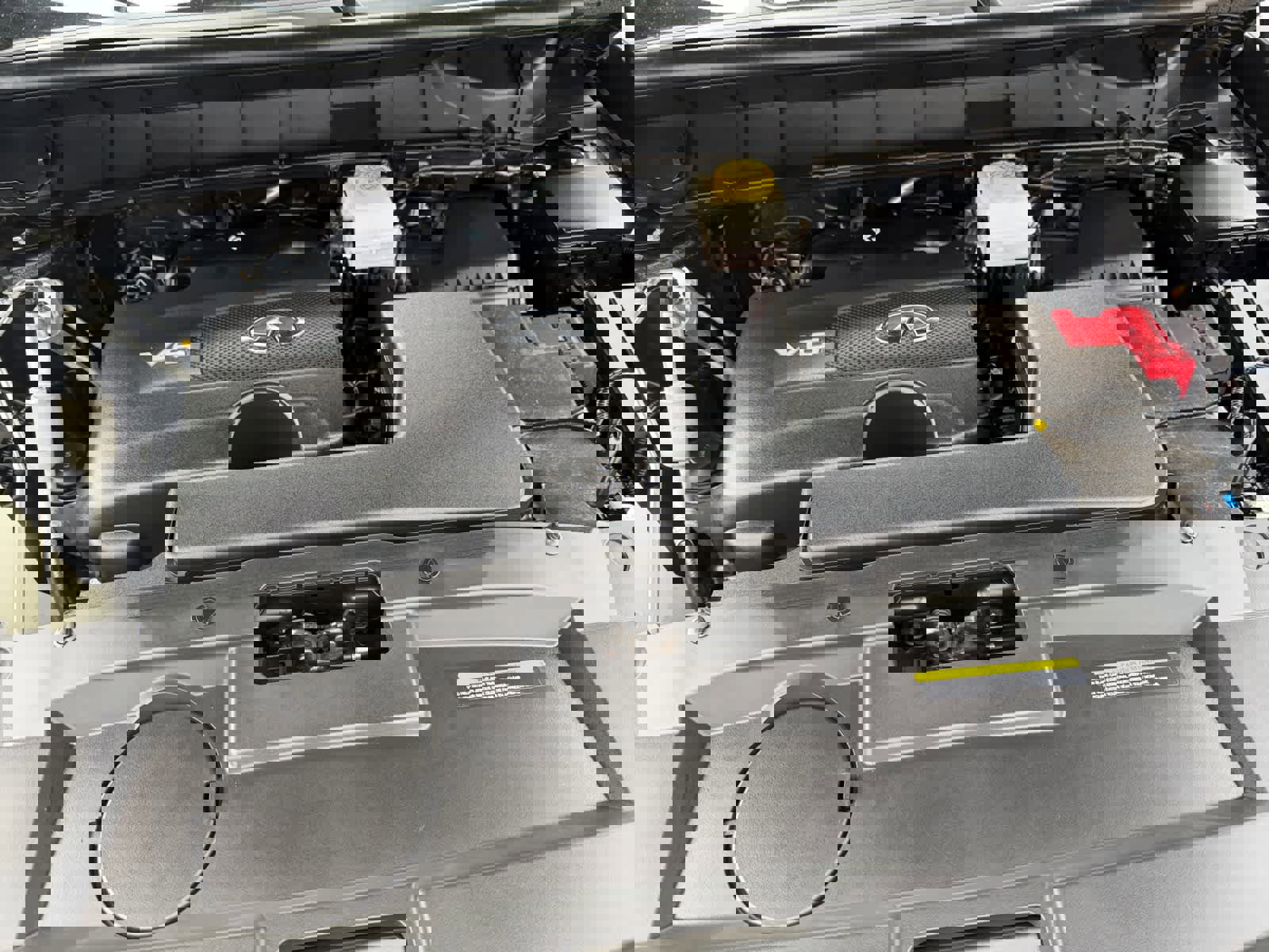 Used 2024 INFINITI QX60 Sensory image 8