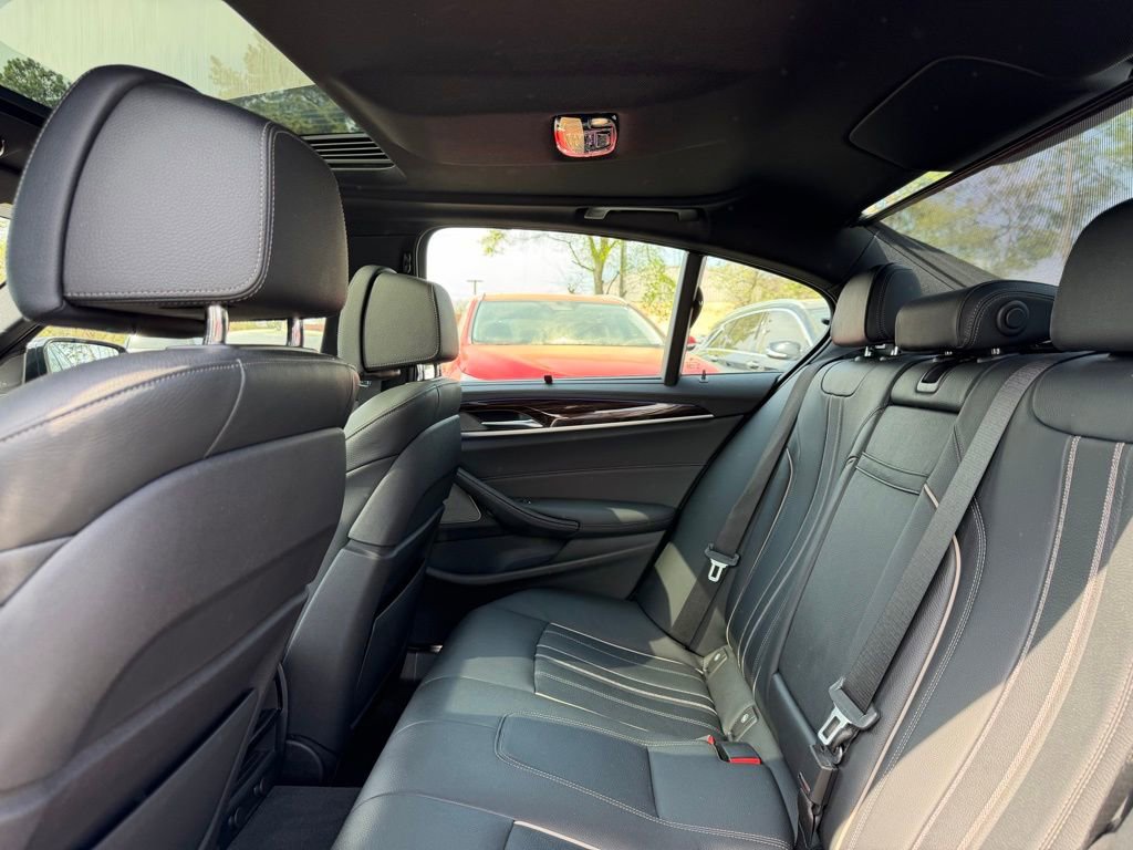 Used 2019 BMW M550i xDrive w/ Premium Package 2 image 23