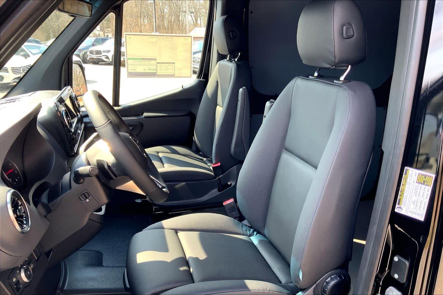 New 2026 Mercedes-Benz Sprinter 2500 image 12