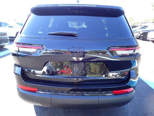 New 2025 Jeep Grand Cherokee L Altitude image 3