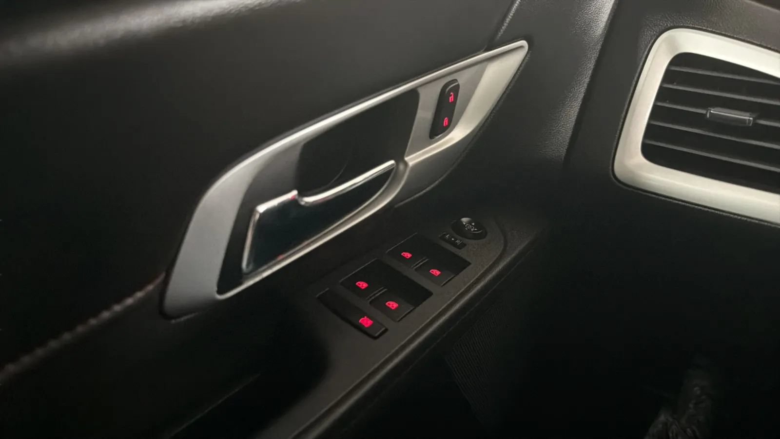 Used 2017 GMC Terrain SLE FWD image 15