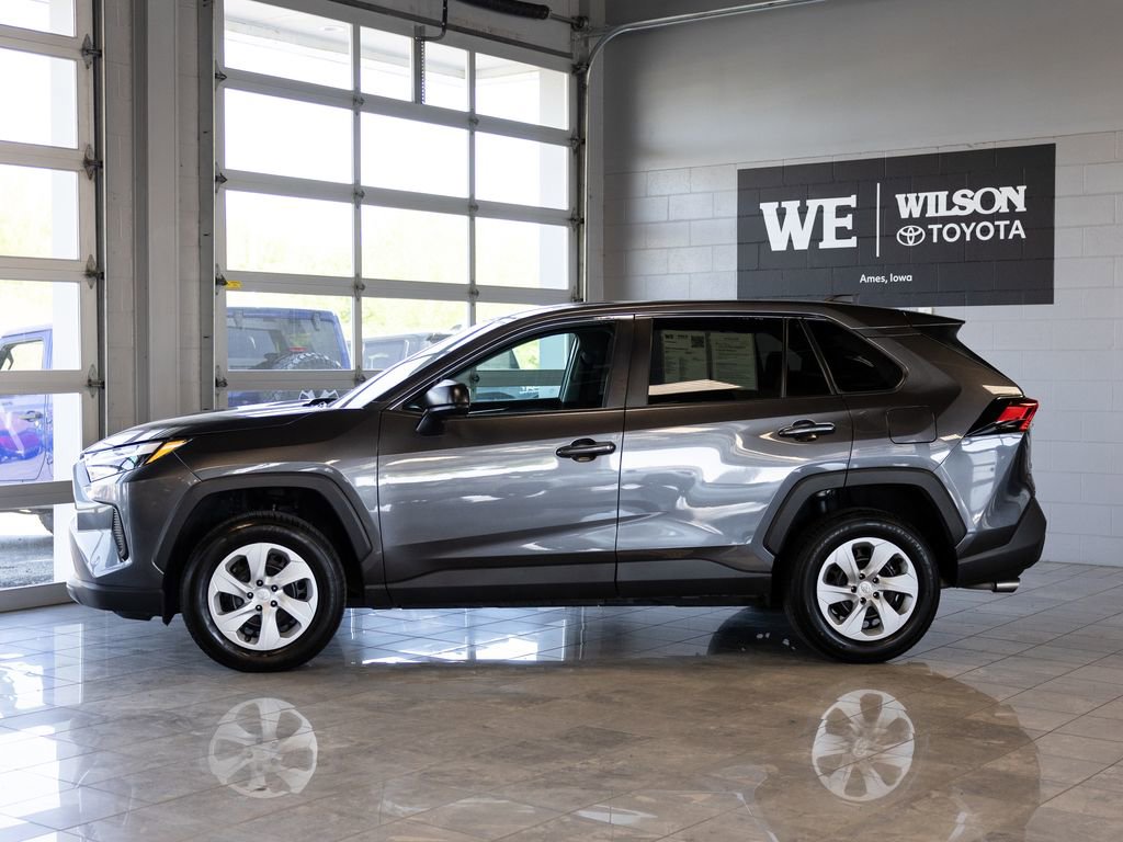 Used 2024 Toyota RAV4 LE AWD/4WD image 1