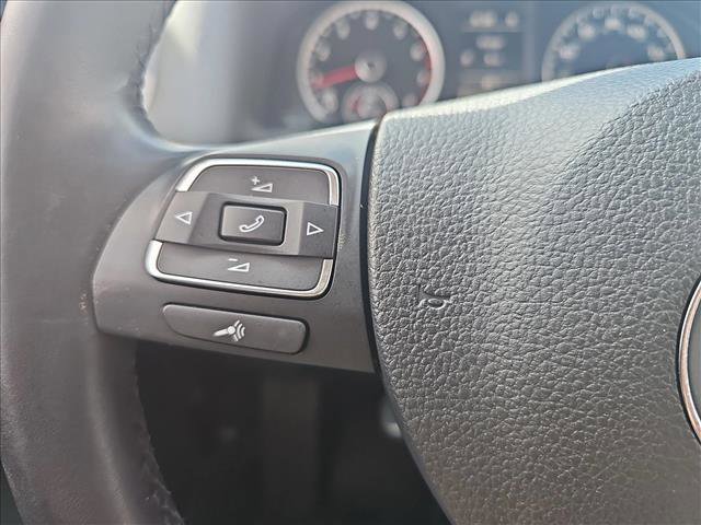 Used 2017 Volkswagen Tiguan S image 17
