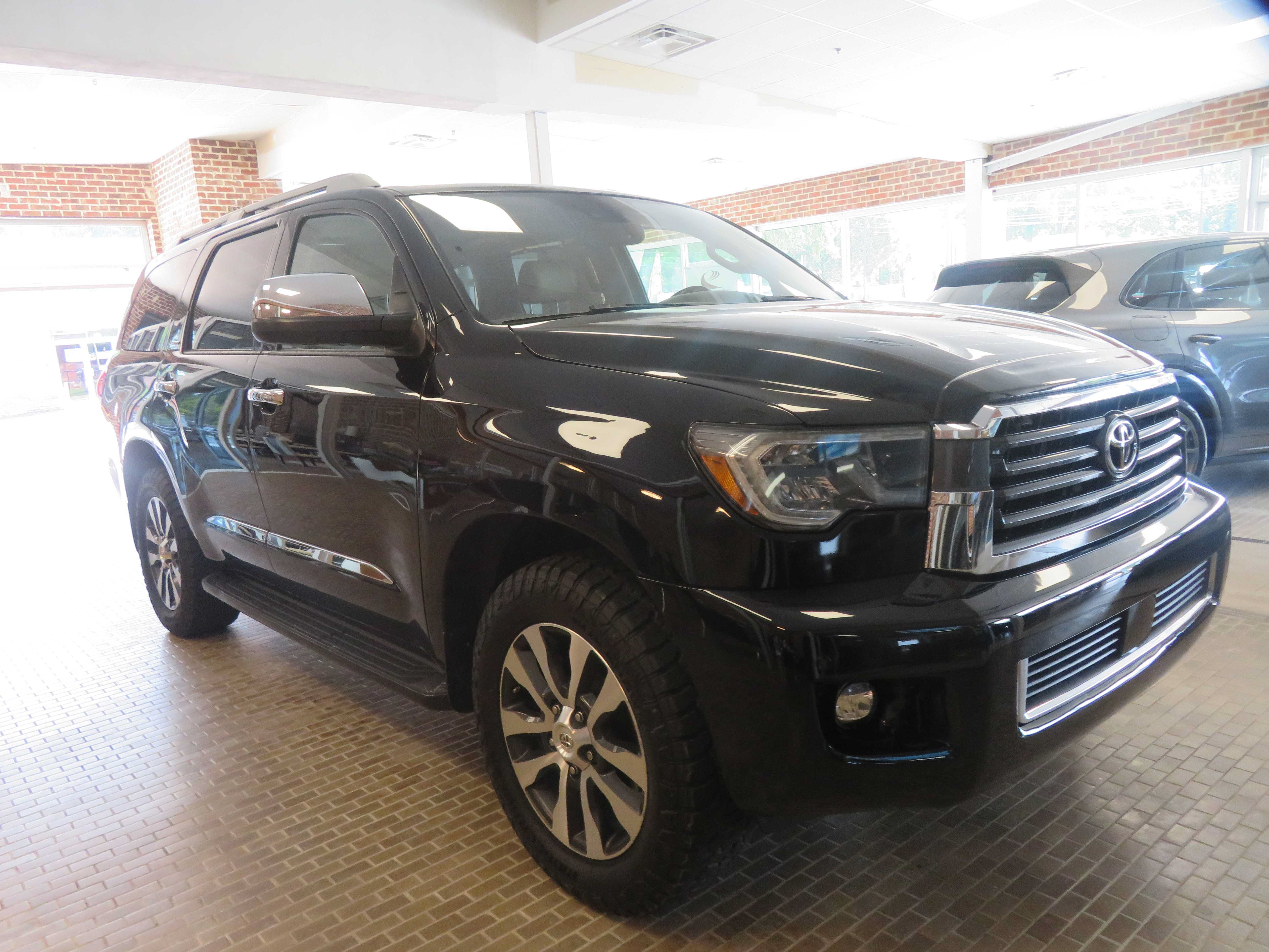 Used 2018 Toyota Sequoia Limited w/ Safety & Convenience Package AWD/4WD image 76