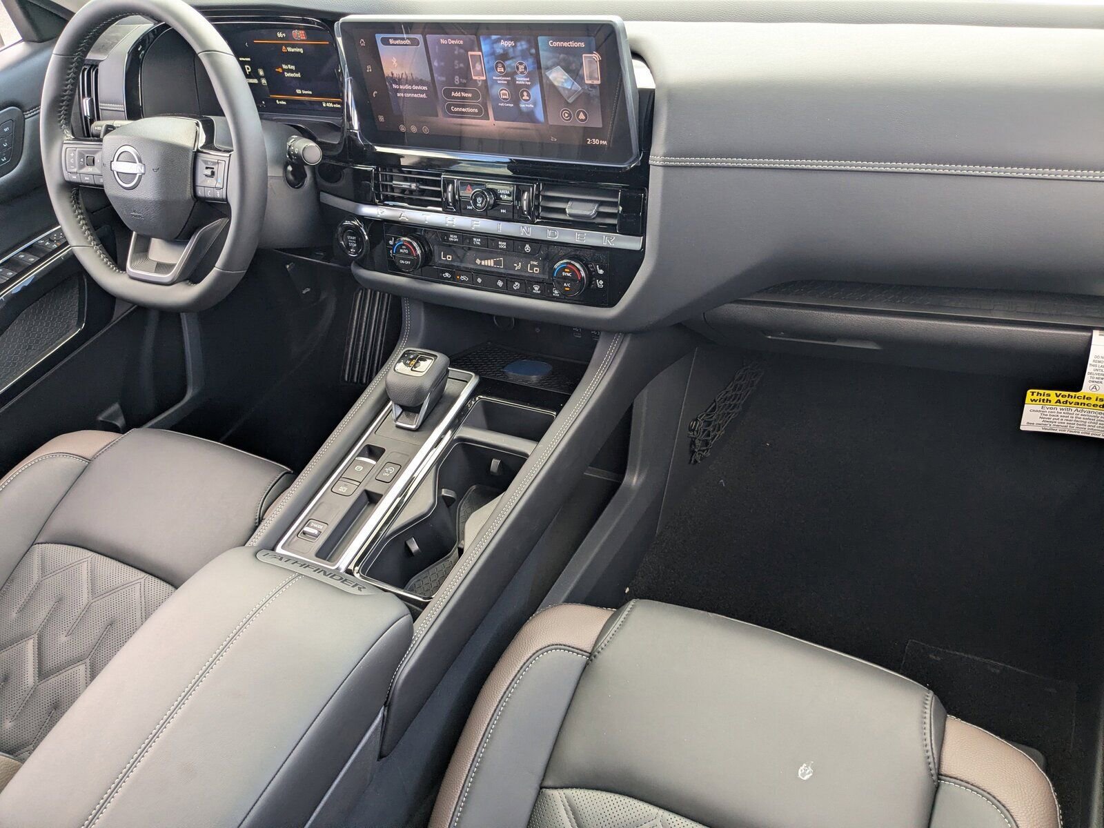 New 2026 Nissan Pathfinder Platinum FWD image 26