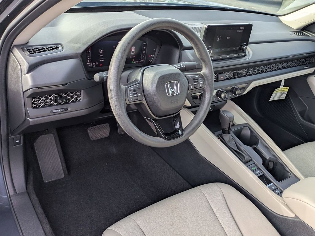Certified 2025 Honda Accord LX image 5
