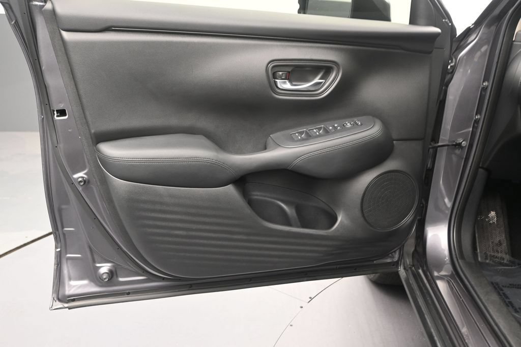 Used 2024 Honda HR-V LX image 10