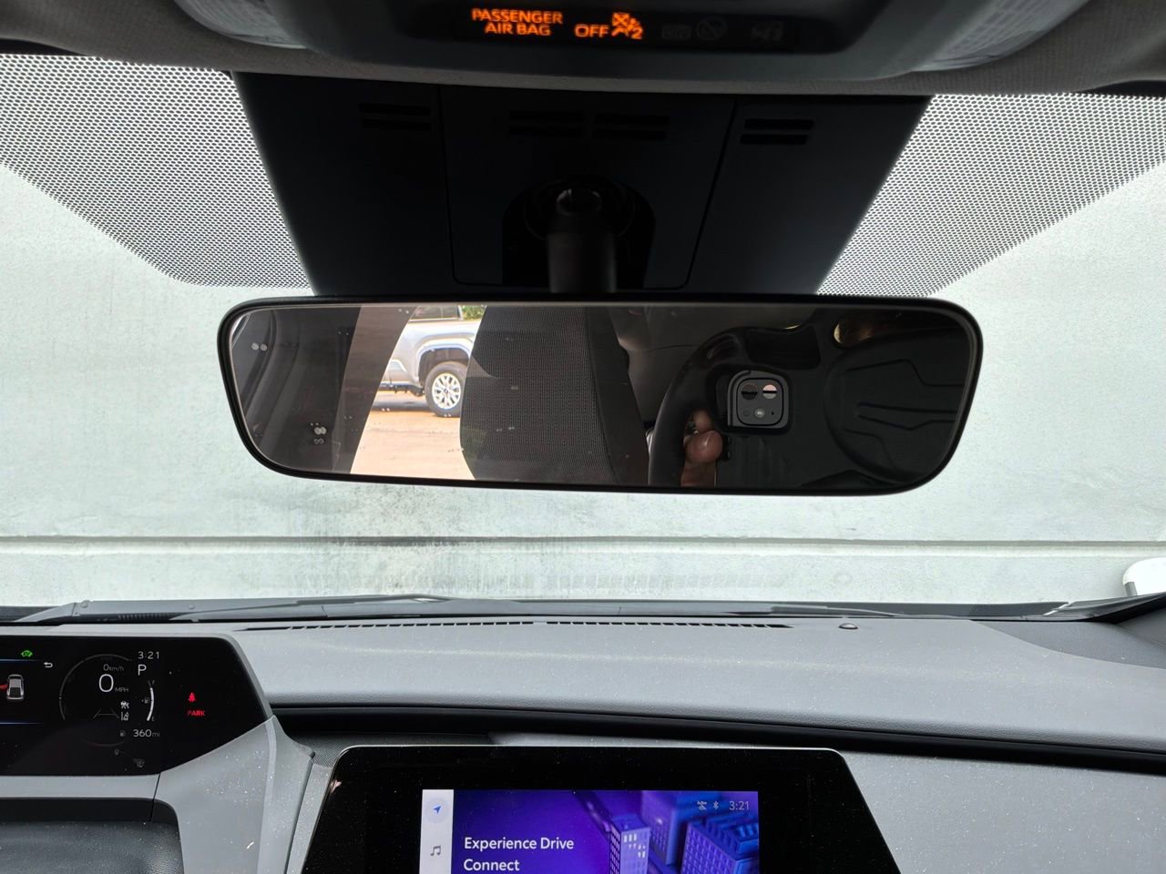 Used 2025 Toyota Prius LE image 17