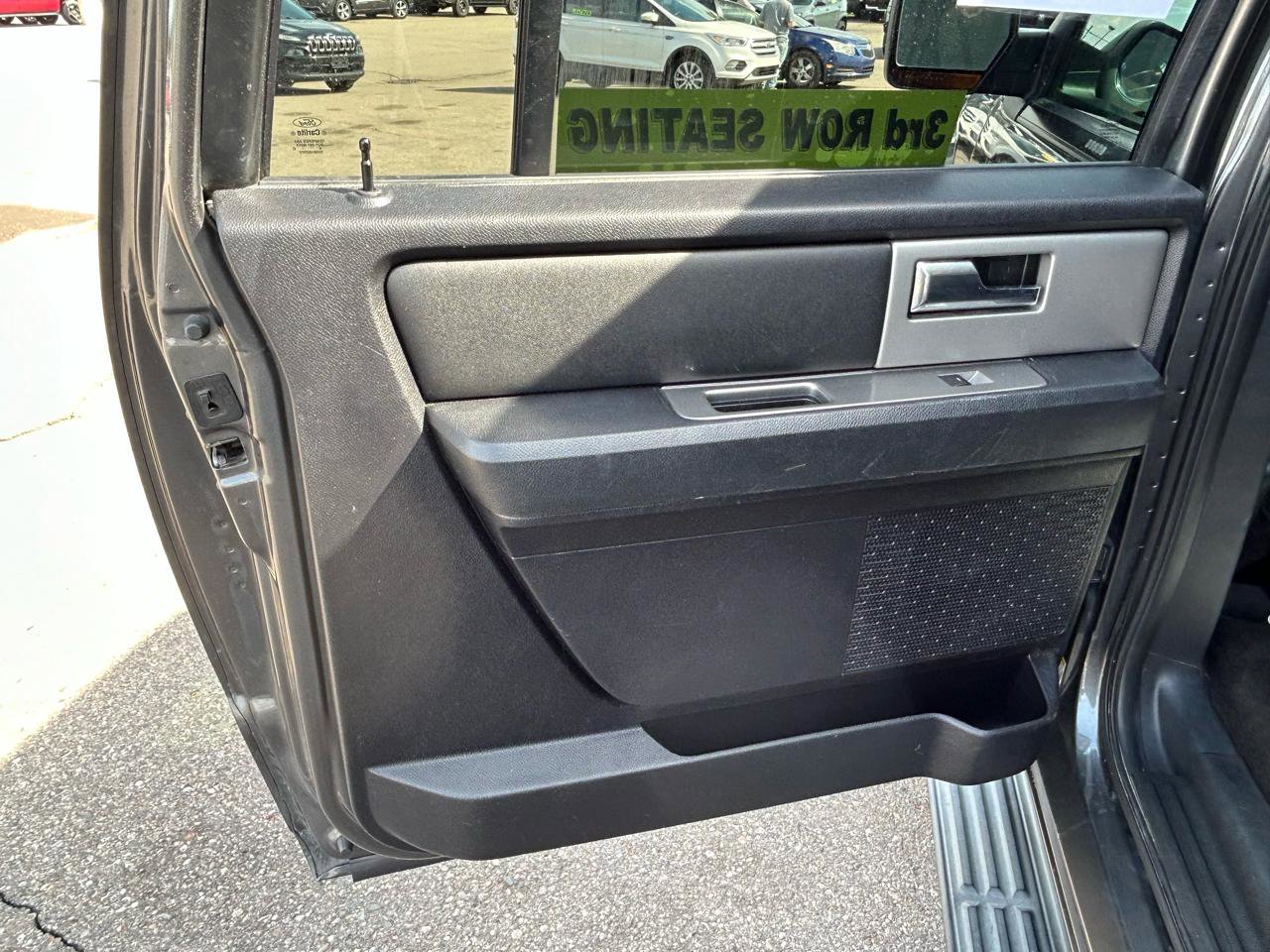 Used 2015 Ford Expedition EL XLT w/ Equipment Group 202A RWD image 14