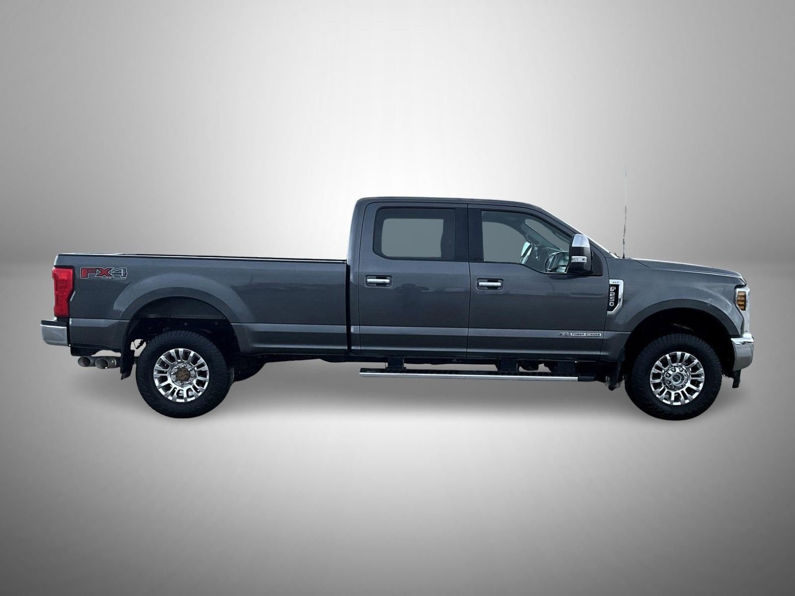 Used 2019 Ford F250 XLT w/ XLT Premium Package AWD/4WD image 4