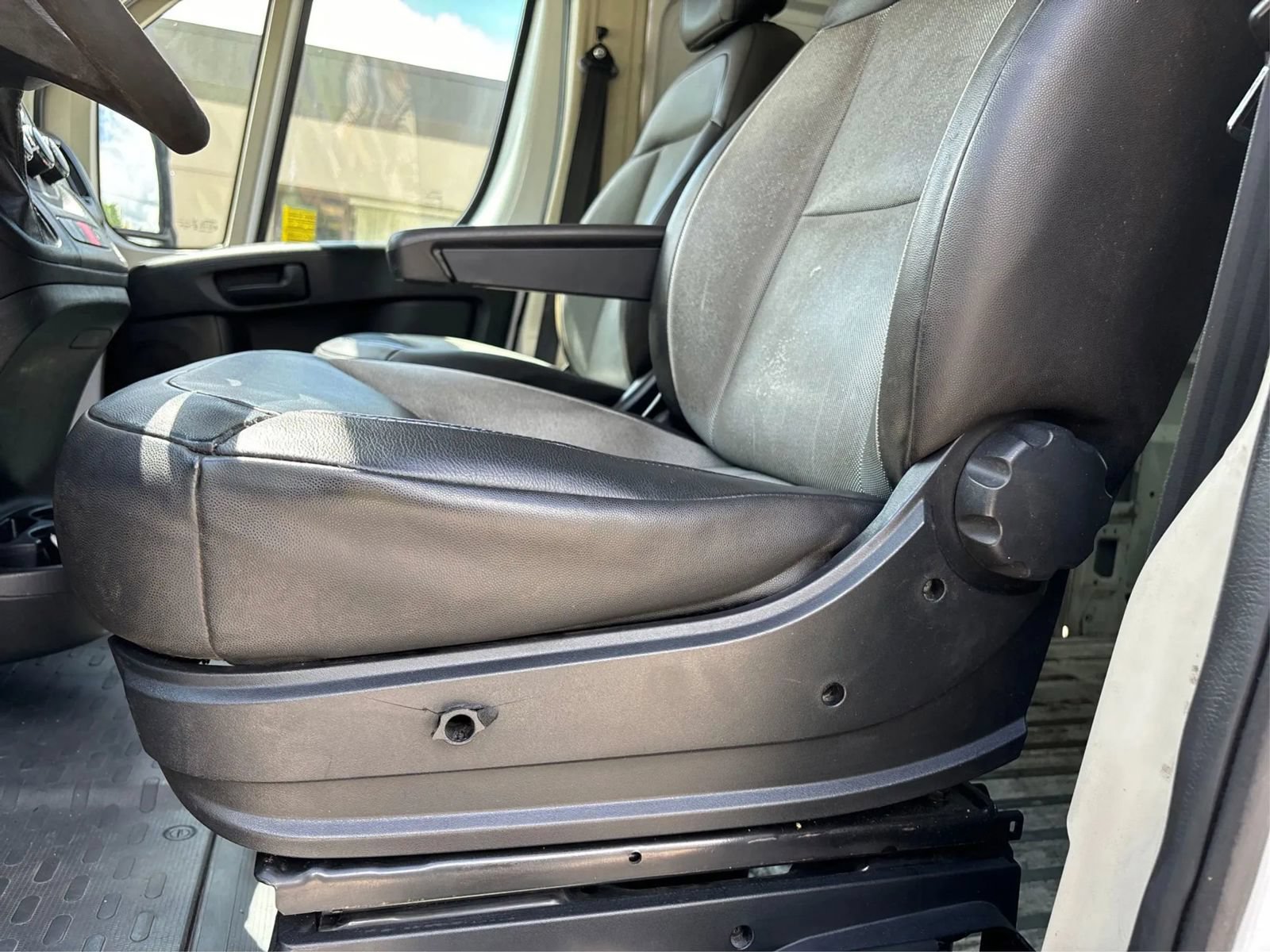 Used 2017 RAM ProMaster 1500 FWD image 19