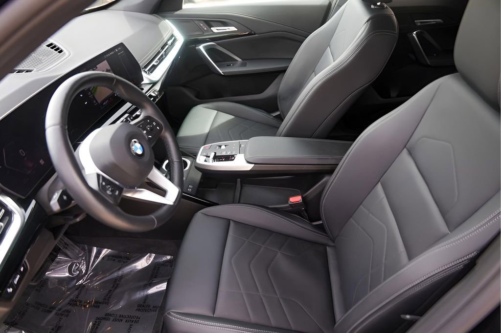 Used 2026 BMW X1 xDrive28i image 12