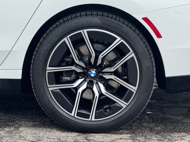 Certified 2025 BMW 740i xDrive image 4
