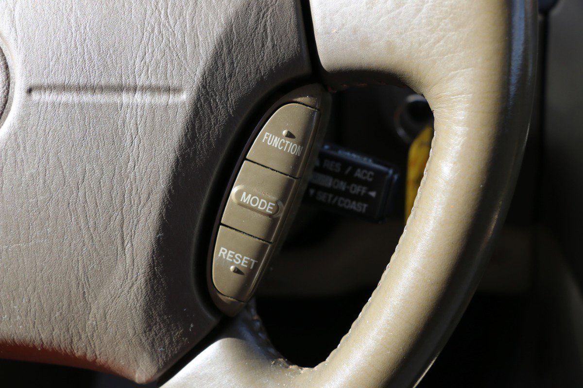 Used 1998 Lexus LS 400 image 19