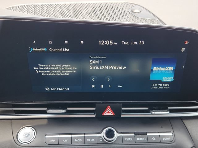 Used 2025 Hyundai Elantra Limited FWD image 18