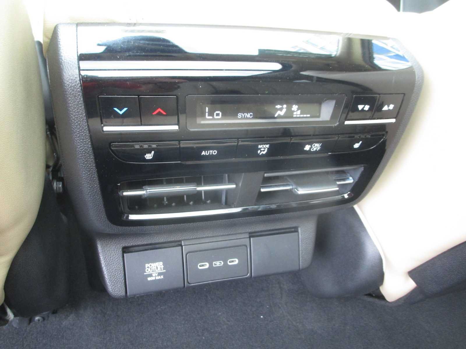 Certified 2026 Acura MDX w/ Advance Package AWD/4WD image 10