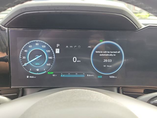 Certified 2025 Hyundai Elantra SEL image 7