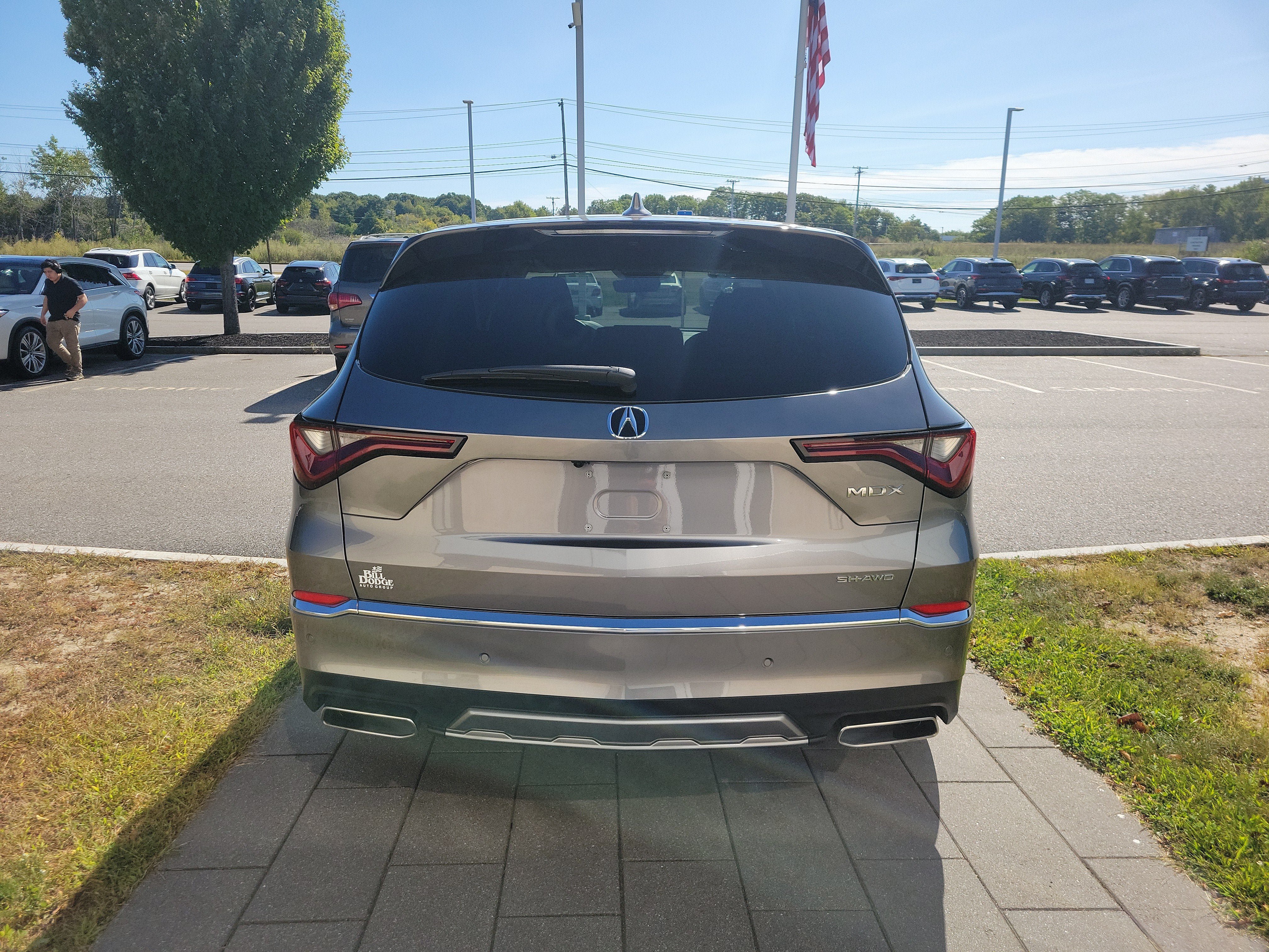 Used 2025 Acura MDX w/ Technology Package AWD/4WD image 6
