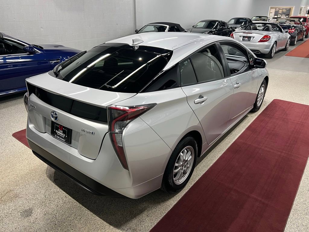Used 2017 Toyota Prius Four w/ Advanced Technology Package image 11