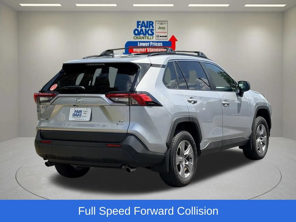 Used 2025 Toyota RAV4 LE AWD/4WD image 8
