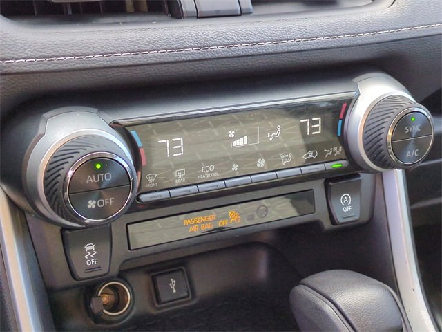 Used 2021 Toyota RAV4 XLE image 18