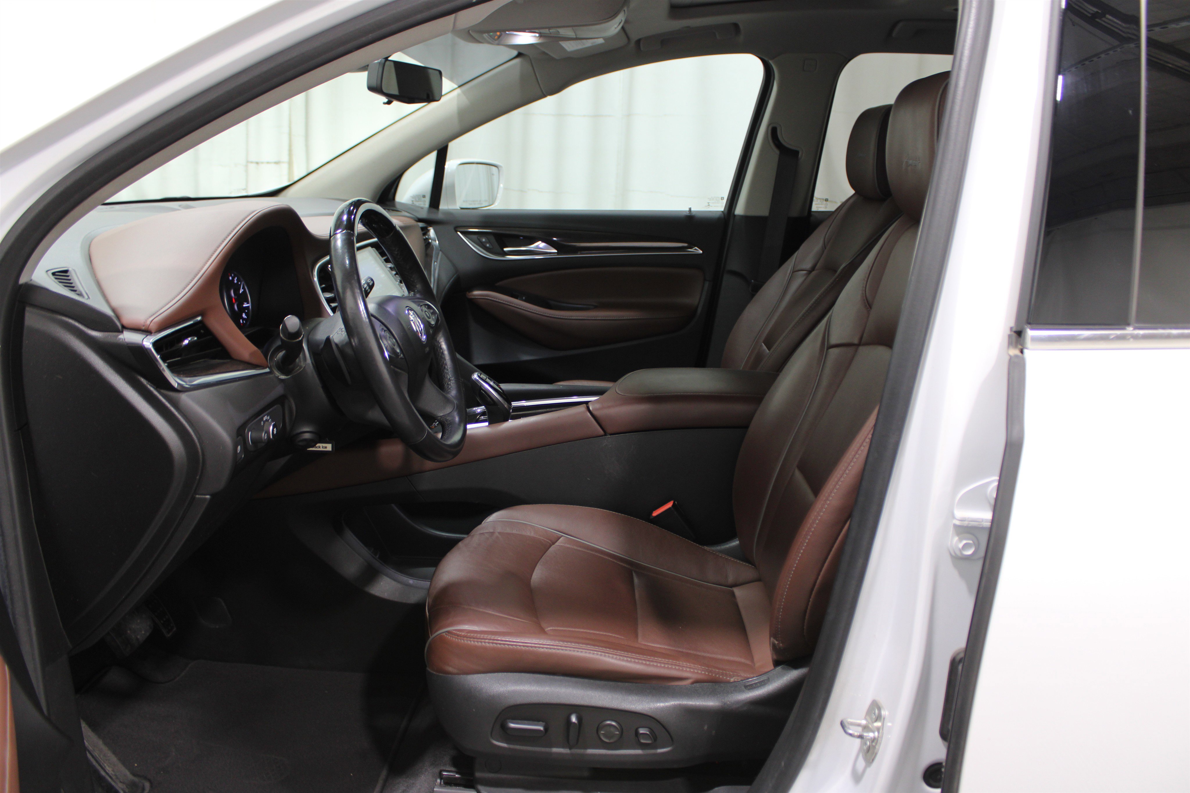 Used 2020 Buick Enclave Avenir w/ Trailering Package, 5000 lbs. image 3