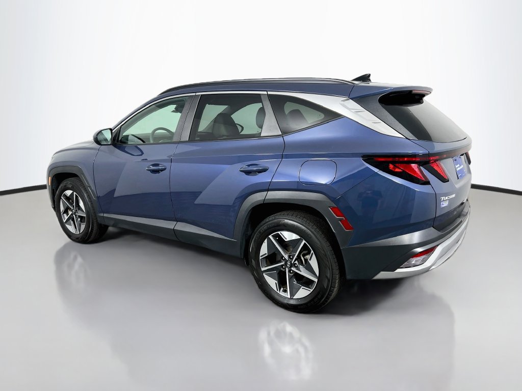 Certified 2025 Hyundai Tucson SEL AWD/4WD image 5