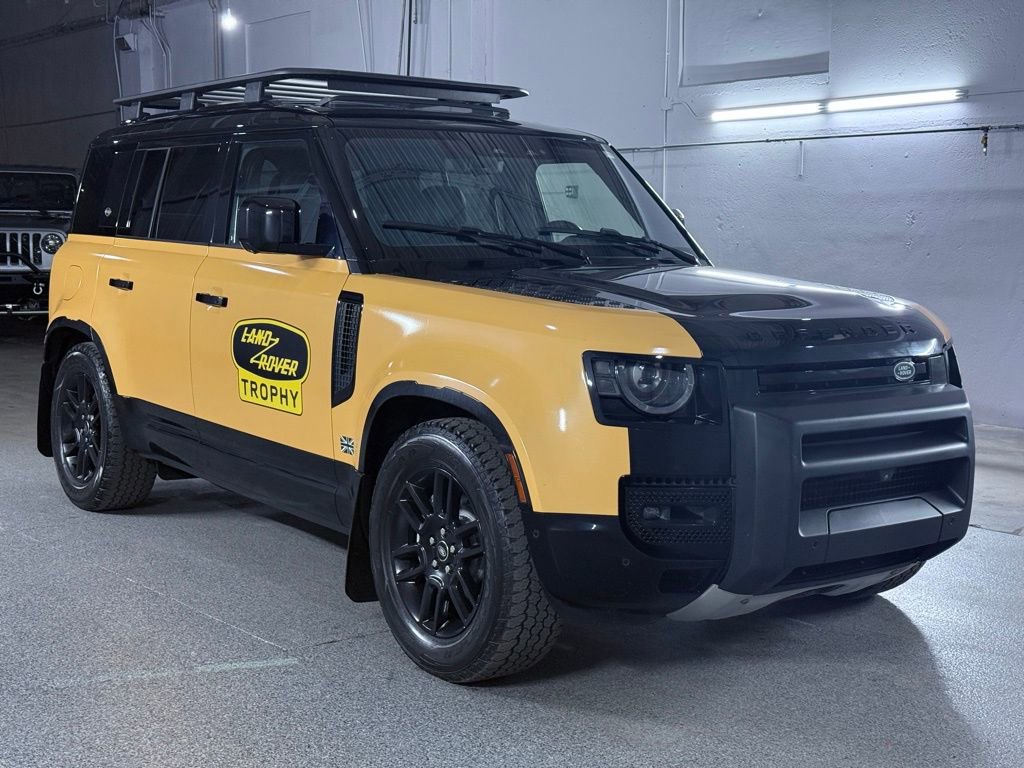 Used 2022 Land Rover Defender 110 X-Dynamic SE image 3