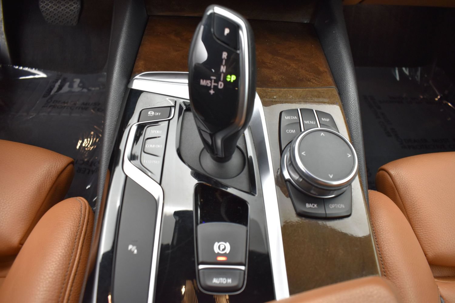 Used 2019 BMW 540i xDrive w/ Convenience Package AWD/4WD image 9