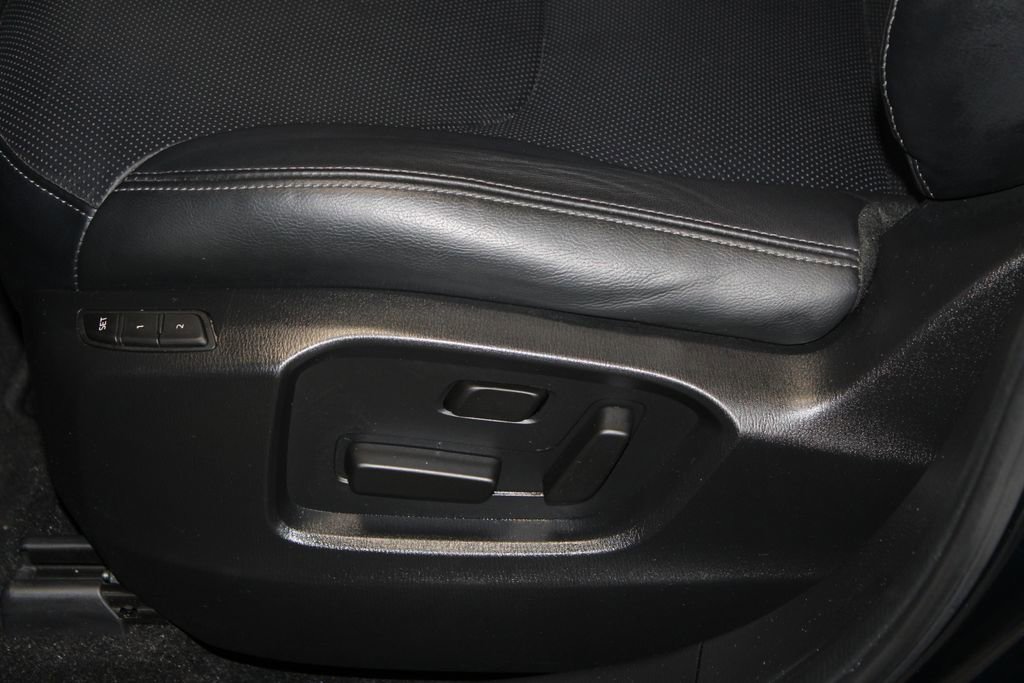 Used 2023 MAZDA CX-9 Touring Plus image 13