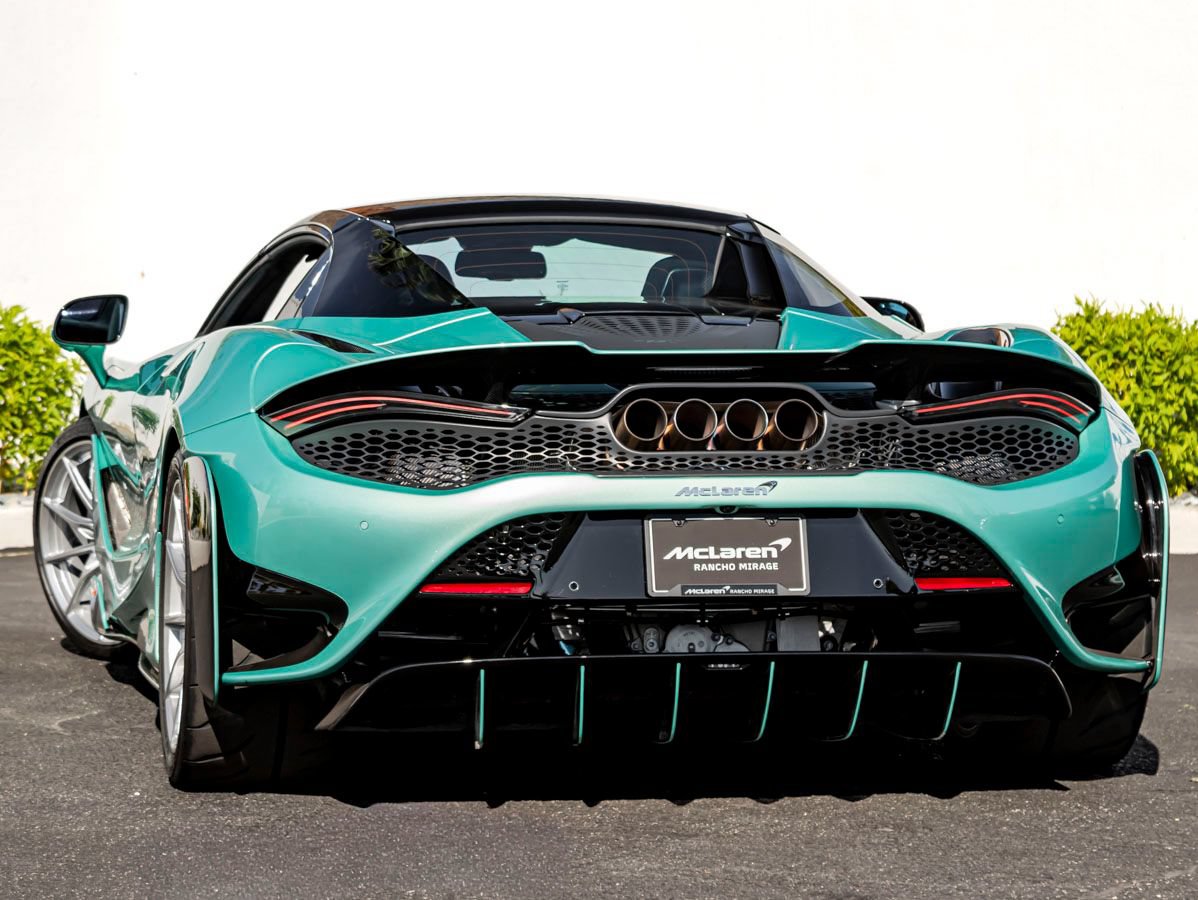 Used 2022 McLaren 765LT RWD image 12