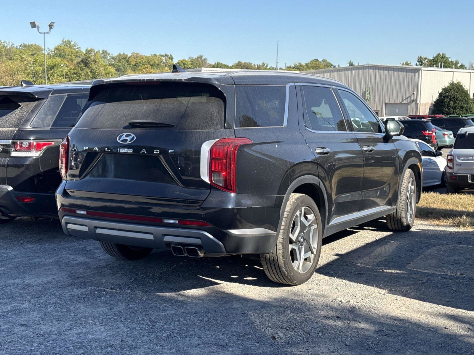 Used 2024 Hyundai Palisade SEL w/ Premium Package FWD image 4