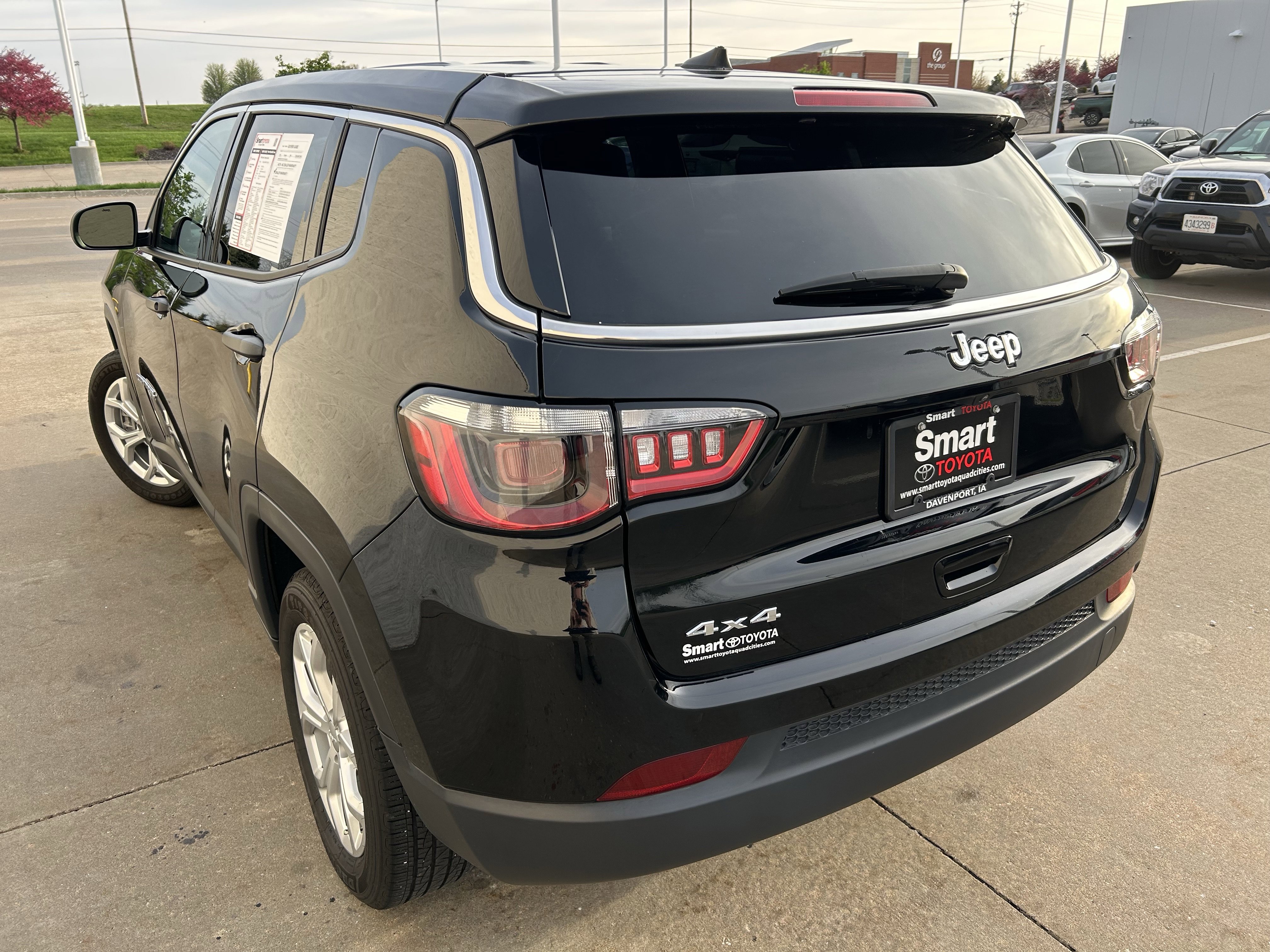 Used 2024 Jeep Compass Sport AWD/4WD image 4