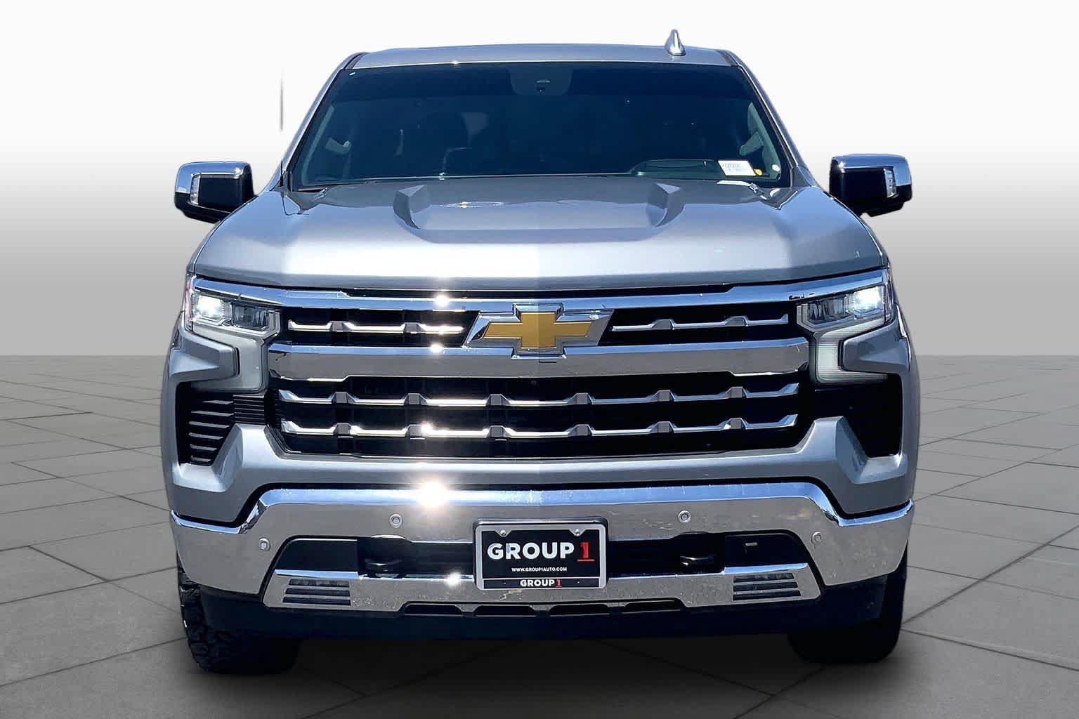 Used 2023 Chevrolet Silverado 1500 LTZ w/ LTZ Premium Package AWD/4WD image 4