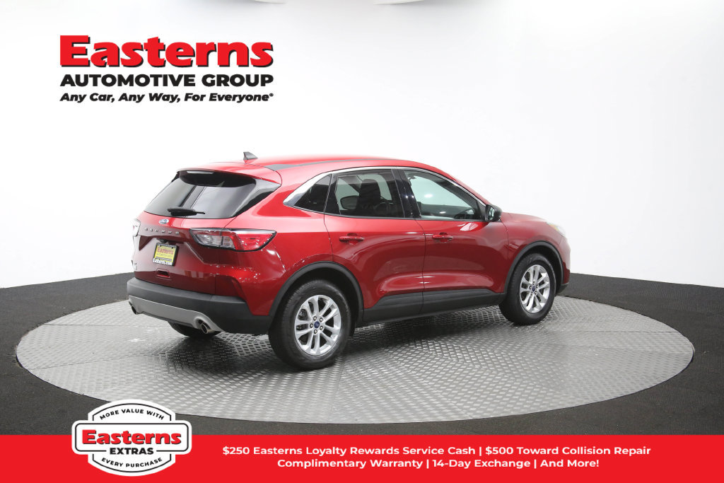 Used 2022 Ford Escape SE w/ Convenience Package FWD image 44