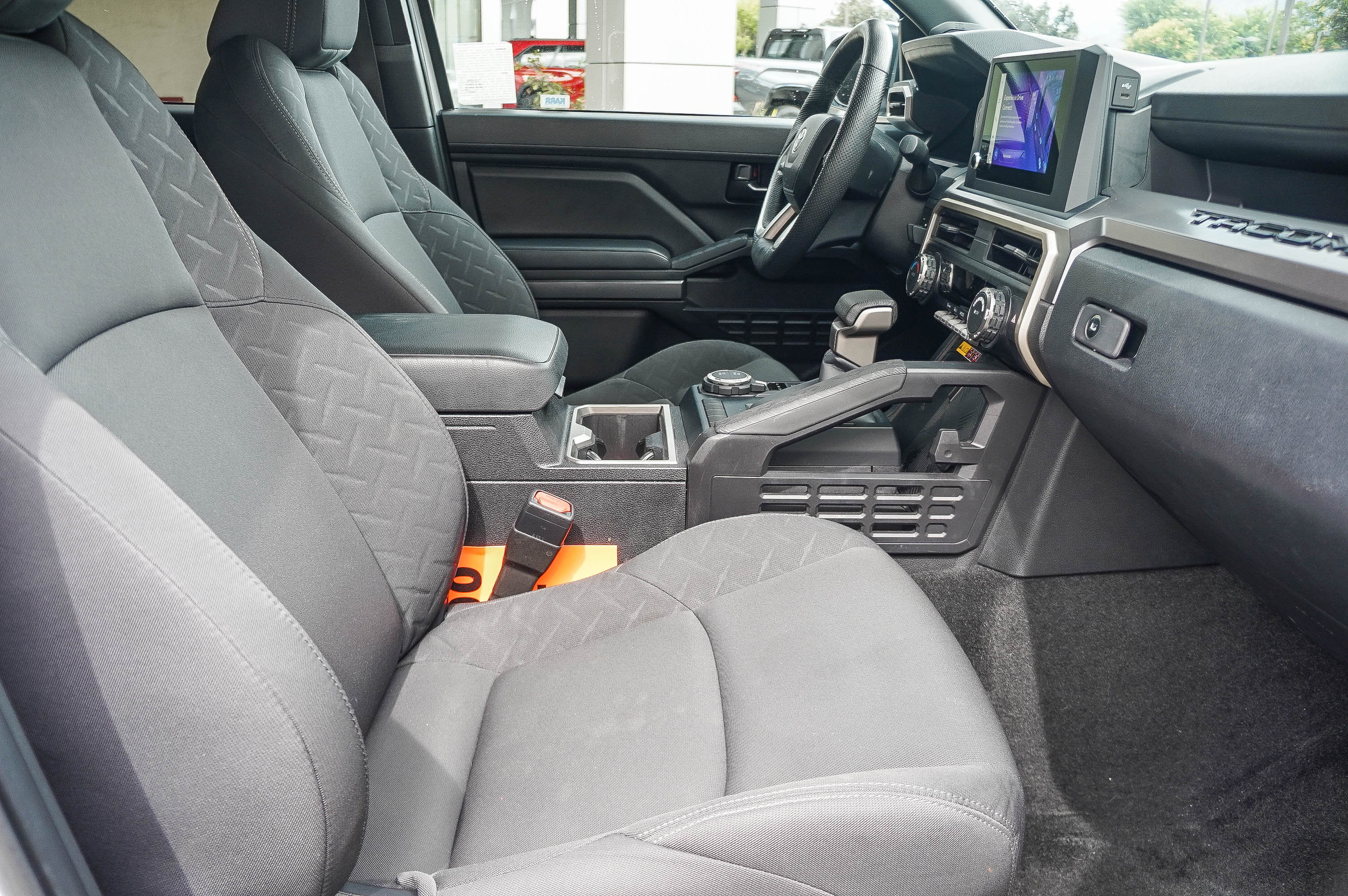 Used 2024 Toyota Tacoma SR5 AWD/4WD image 18