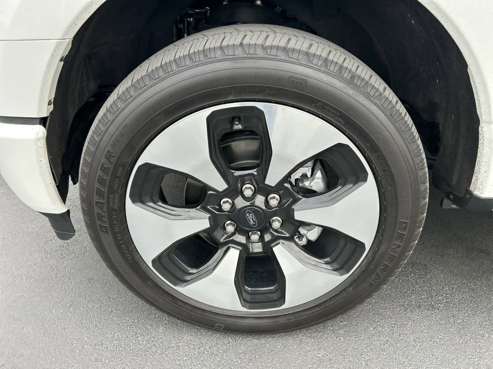 Certified 2024 Ford F150 Lightning Platinum image 35