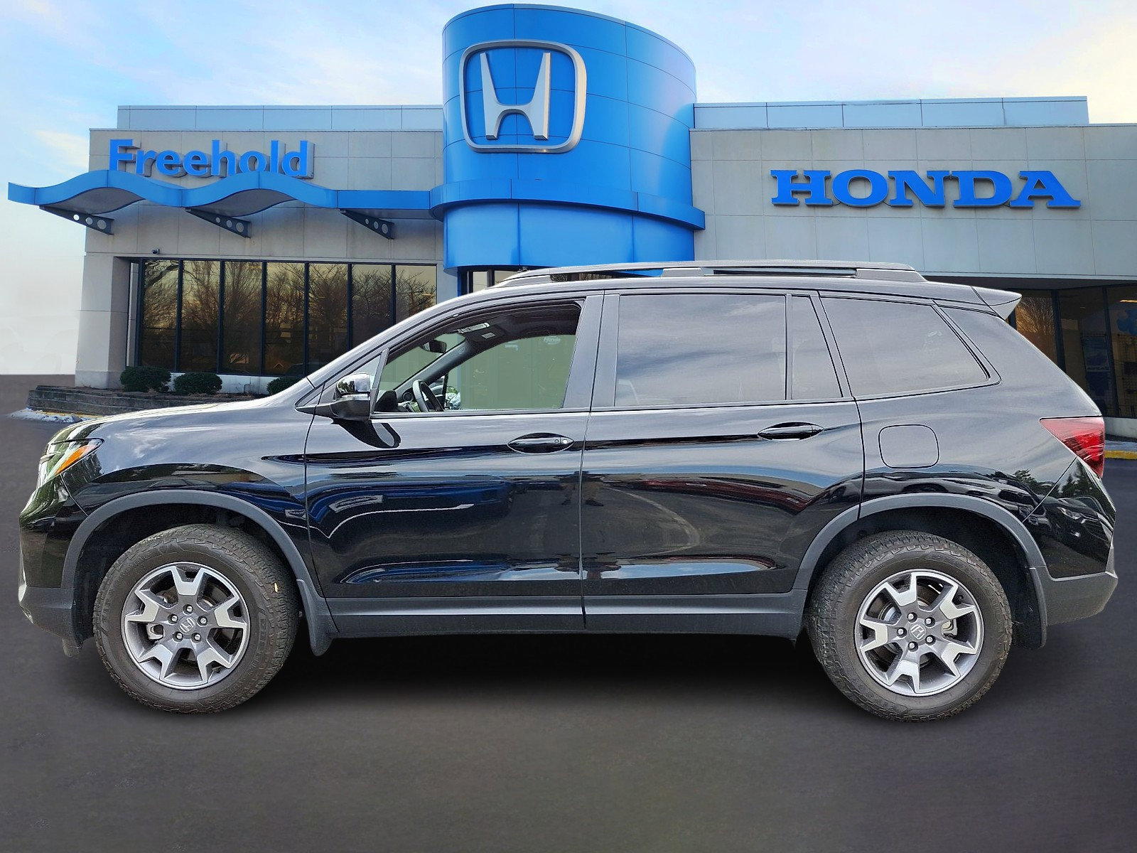 Certified 2023 Honda Passport TrailSport image 4