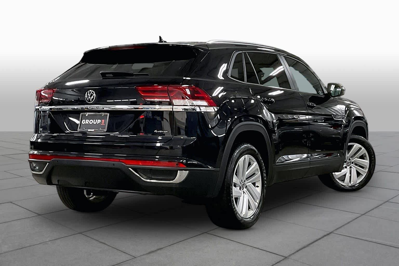 Used 2023 Volkswagen Atlas Cross Sport SE AWD/4WD image 13