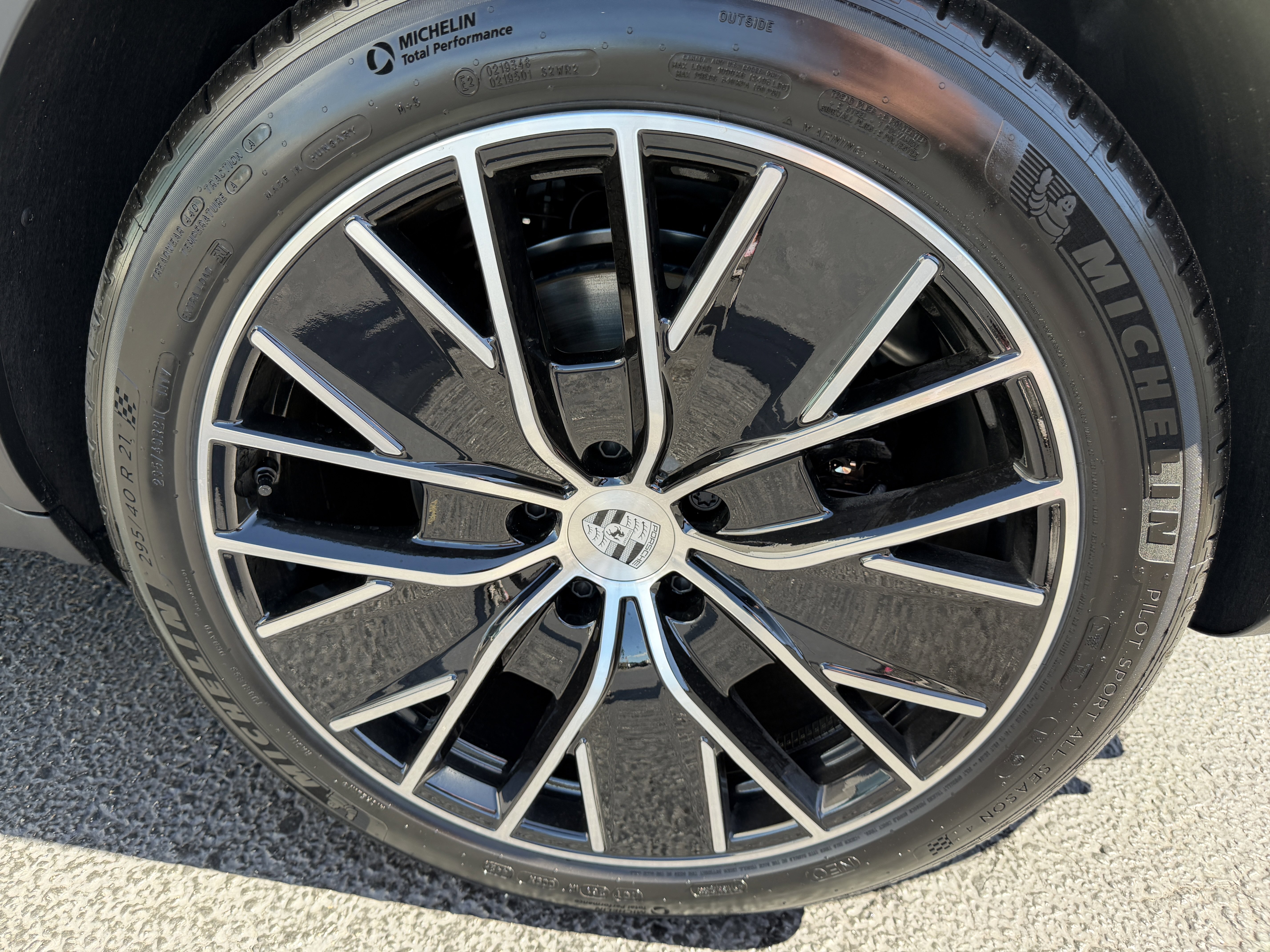 New 2026 Porsche Macan Electric image 11