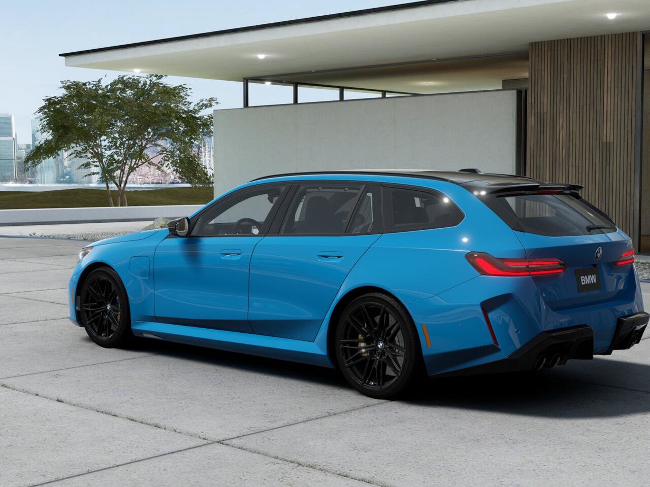New 2027 BMW M5 Touring AWD/4WD image 2