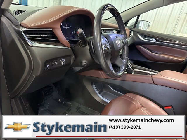 Used 2020 Buick Enclave Avenir image 32